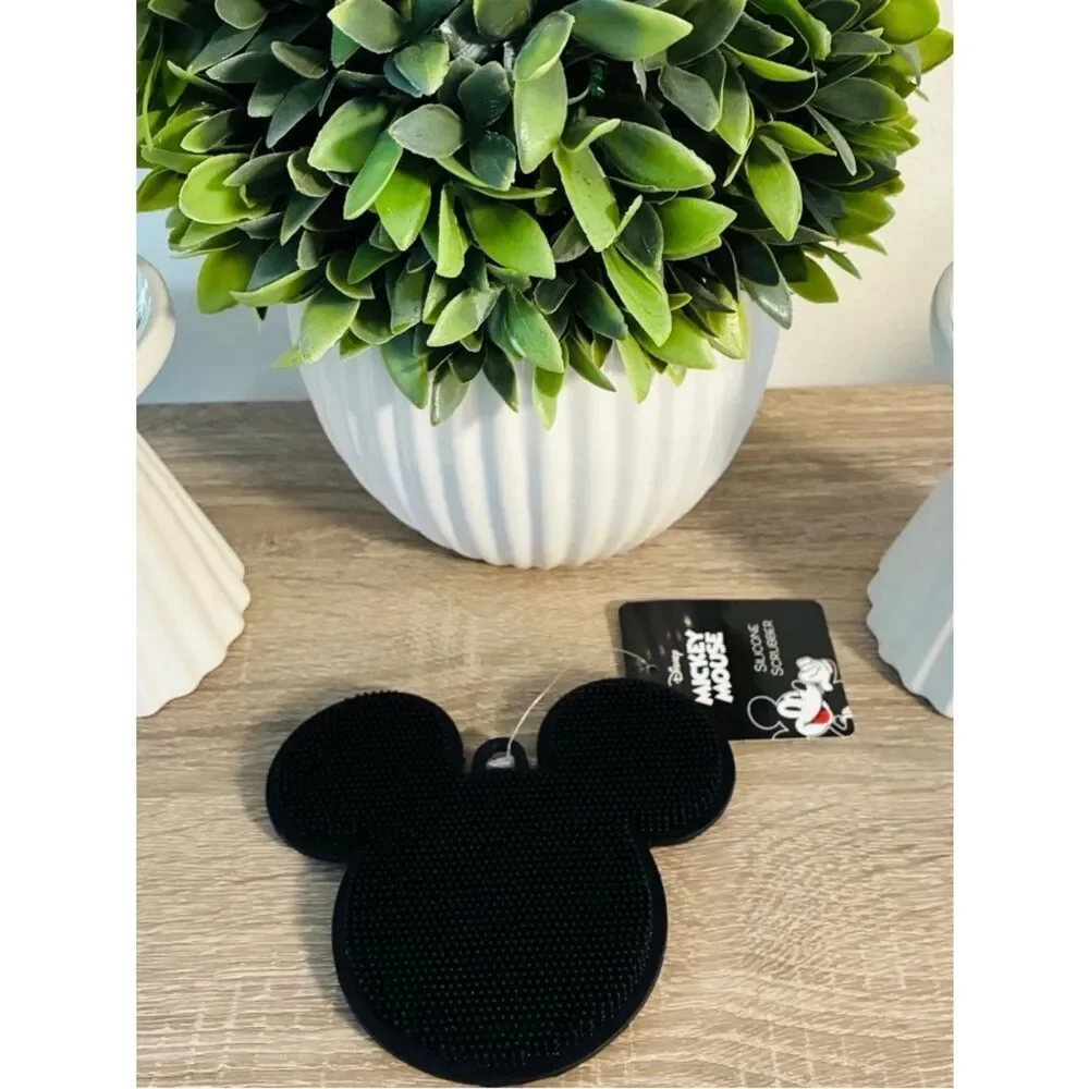 New Disney Black Mickey Mouse Silicone Cleaning Pad